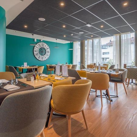 Aparthotel Domitys L'Horologia Cluses Esterno foto