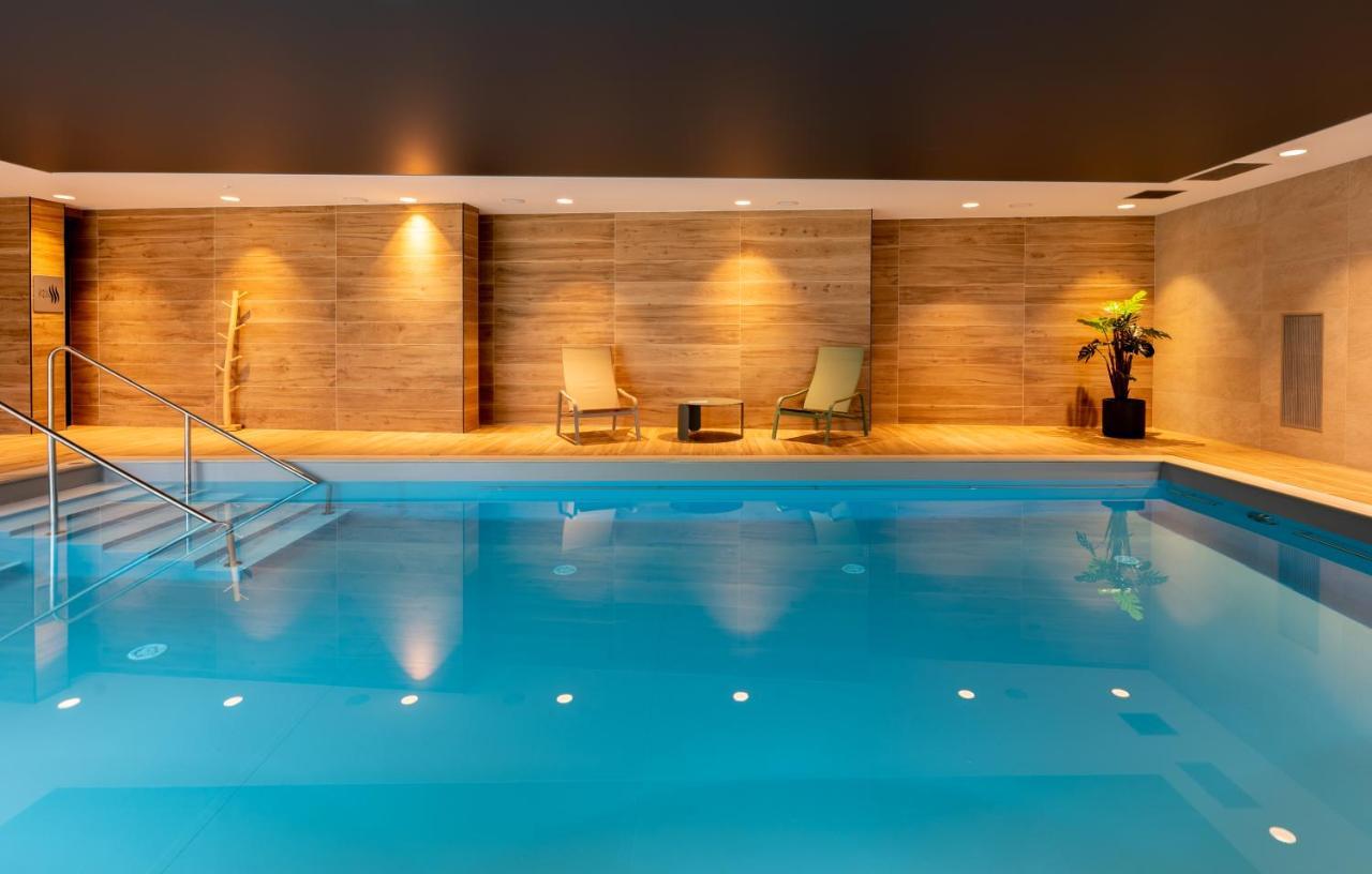 Aparthotel Domitys L'Horologia Cluses Esterno foto