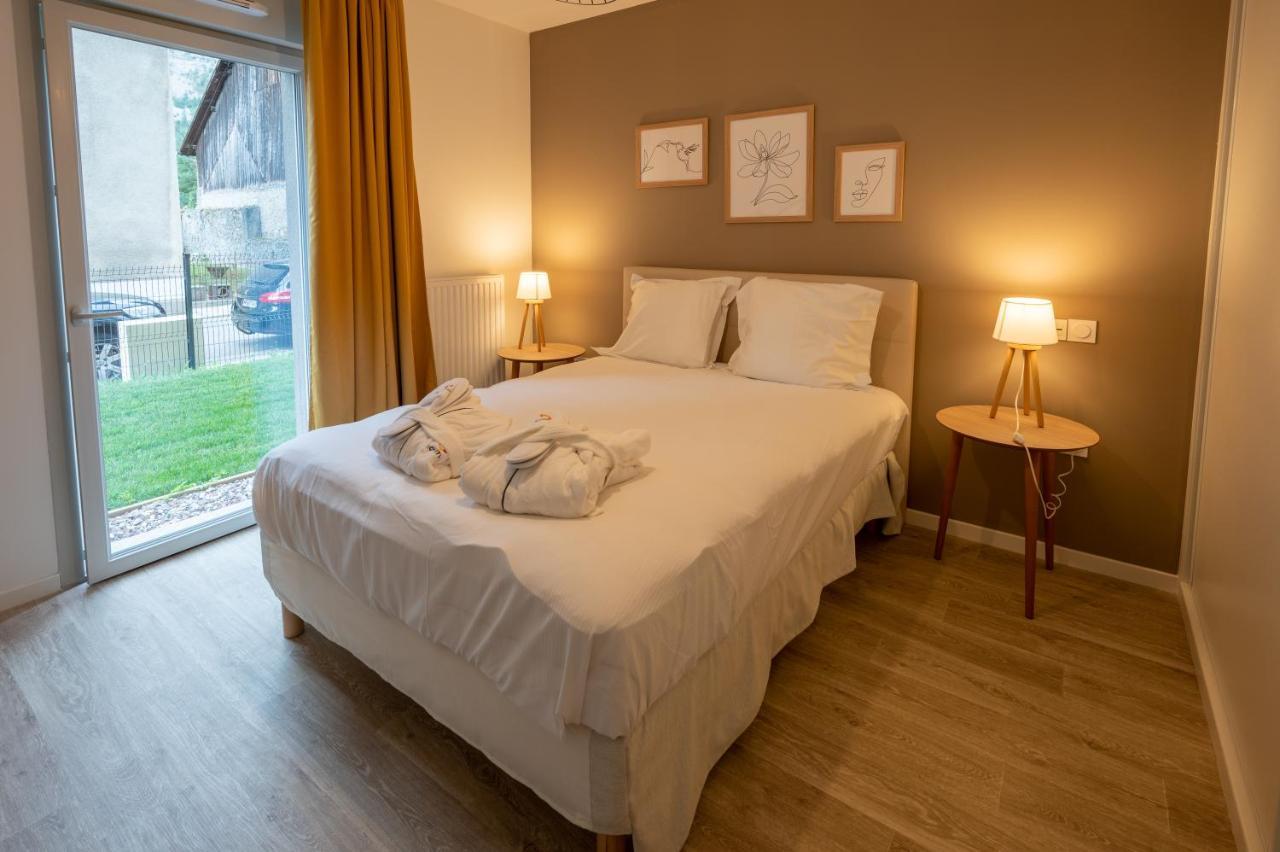 Aparthotel Domitys L'Horologia Cluses Esterno foto
