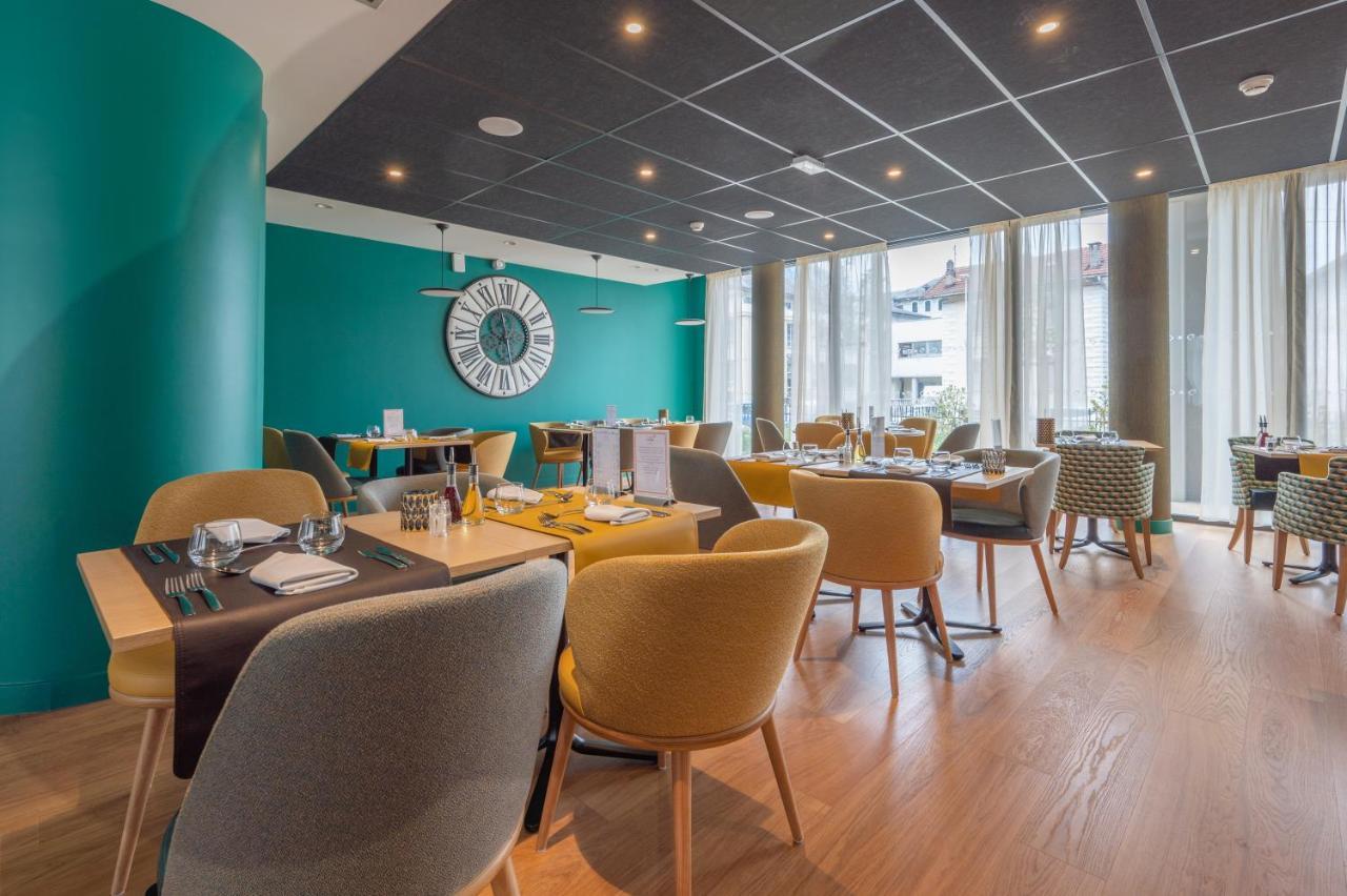 Aparthotel Domitys L'Horologia Cluses Esterno foto